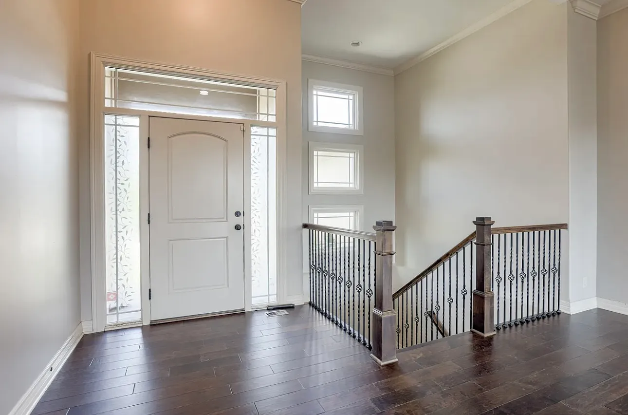 6 bed, 3630 sqft, $3,550 — Photo 3