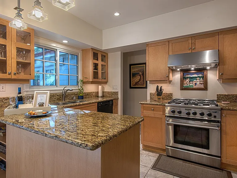 1108 Buena Vista Ave — Photo 16