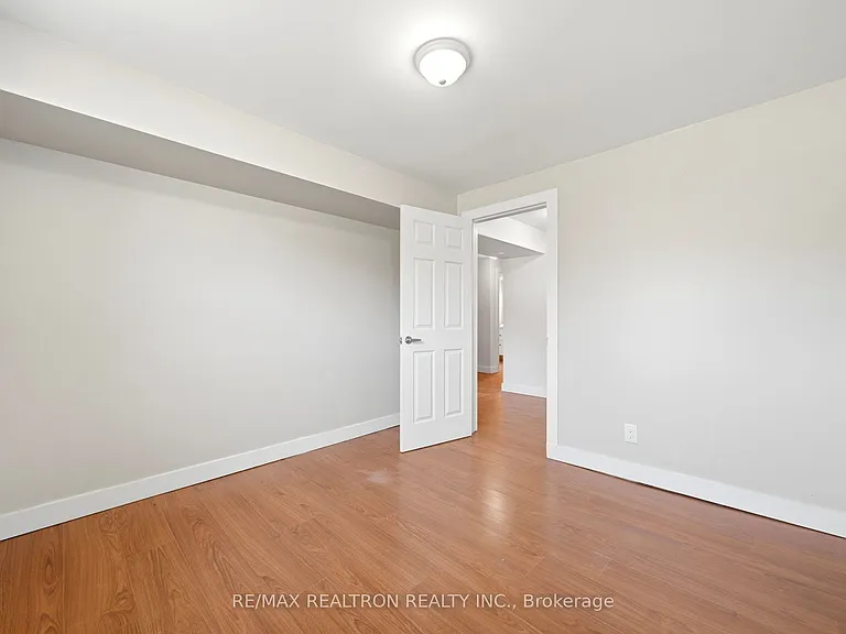 13 Springdale Dr #LOWER — Photo 14