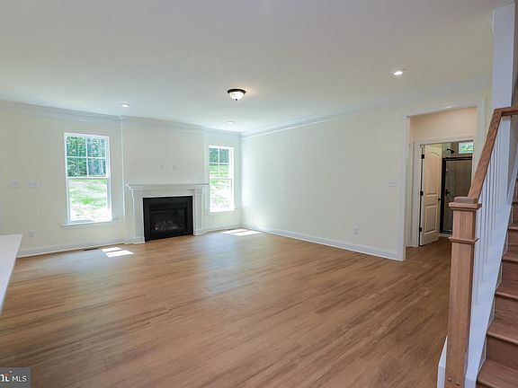 4th image of 3719 Rocketts Ridge Ct