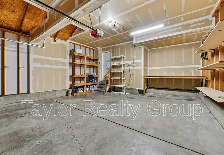 8728 Starwood Ln — Photo 25