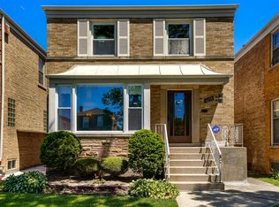 6239 N Ridgeway Ave, Chicago, IL 60659