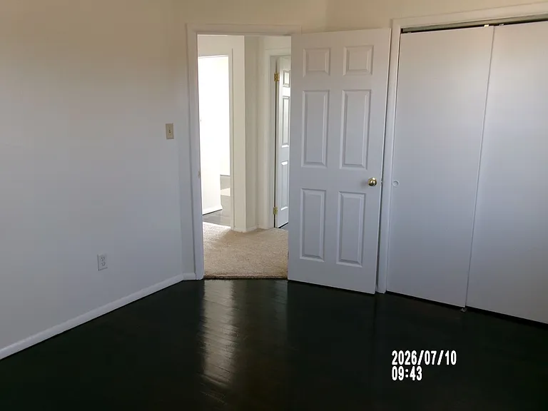 1024 SW 42nd St — Photo 15