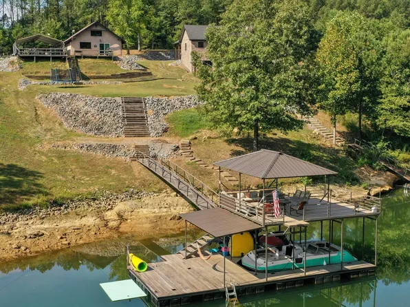 121 S Bay Dr, Jasper, AL 35503