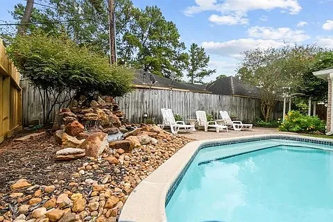3615 Fairvalley Dr — Photo 43