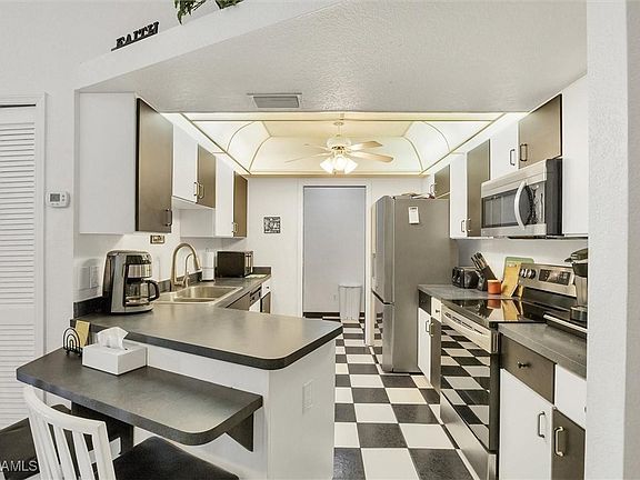 5th image of 3105-3109 Vasco St