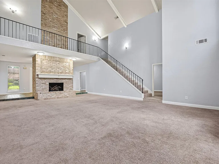 8103 Oak Moss Dr — Photo 16