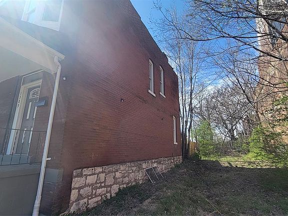 2nd image of 1389 Hamilton Ave