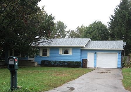 Front view of the house.