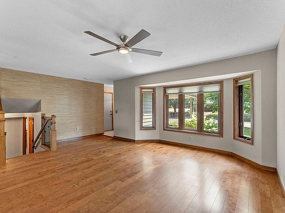 2nd image of 9836 Ilex St NW