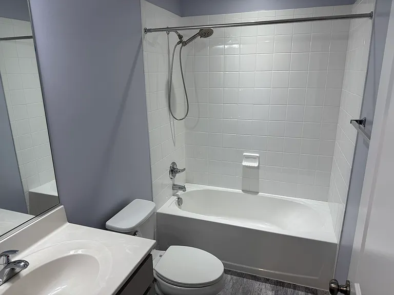 Hall Full Bathroom