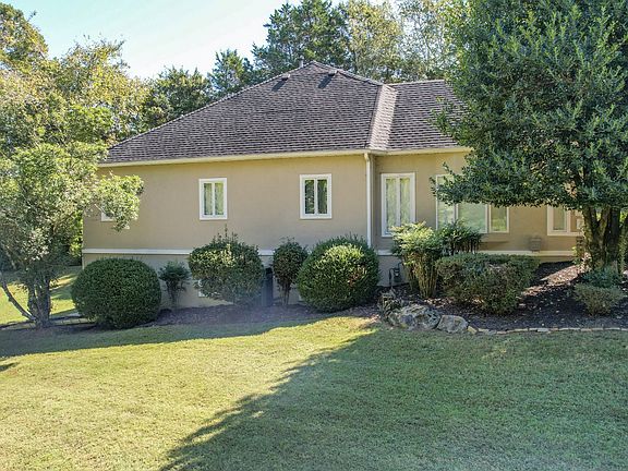 4th image of 210 Anatole Ln NW