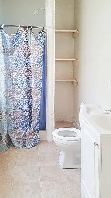 3 bed, 1350 sqft, $1,699 — Photo 3