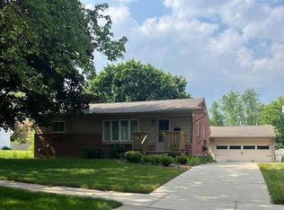 222 Reitman Ct, Rochester Hills, MI 48307