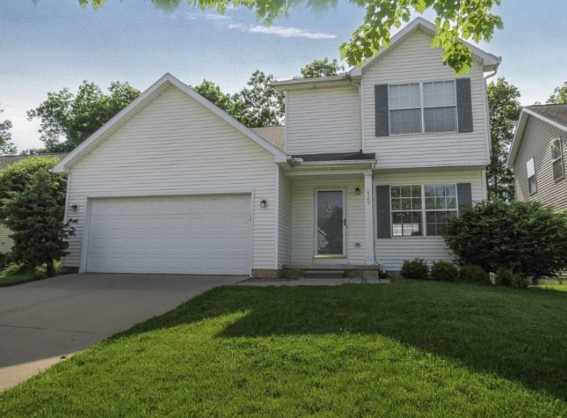 1st image of 429 Cambridge Dr