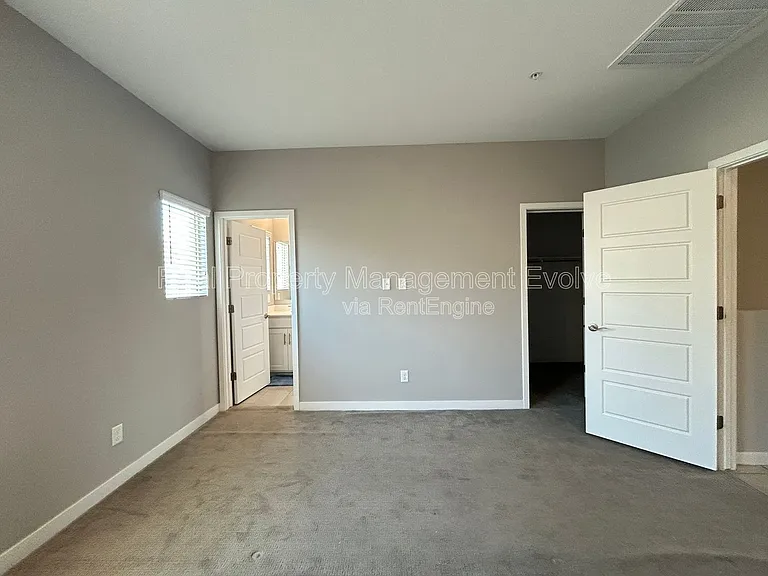 2244 W Laurie Ln — Photo 23
