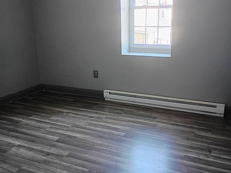 1129 Lehman St #2 — Photo 6