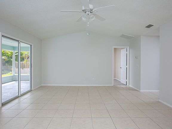 5th image of 646 40th Ave