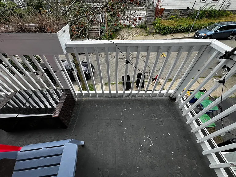 17 Dow St #2 — Photo 42