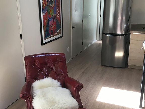 Sitting area next to fireplace