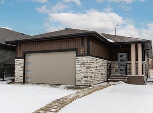 37 N Terra Close, Red Deer, AB T4P0T7