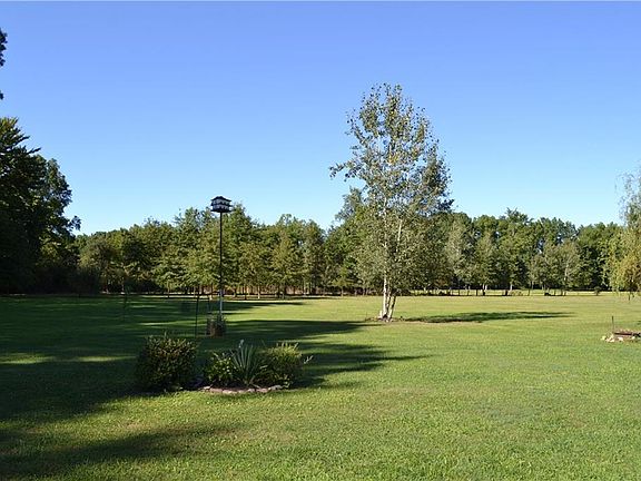 3rd image of 2462 Norton Ln