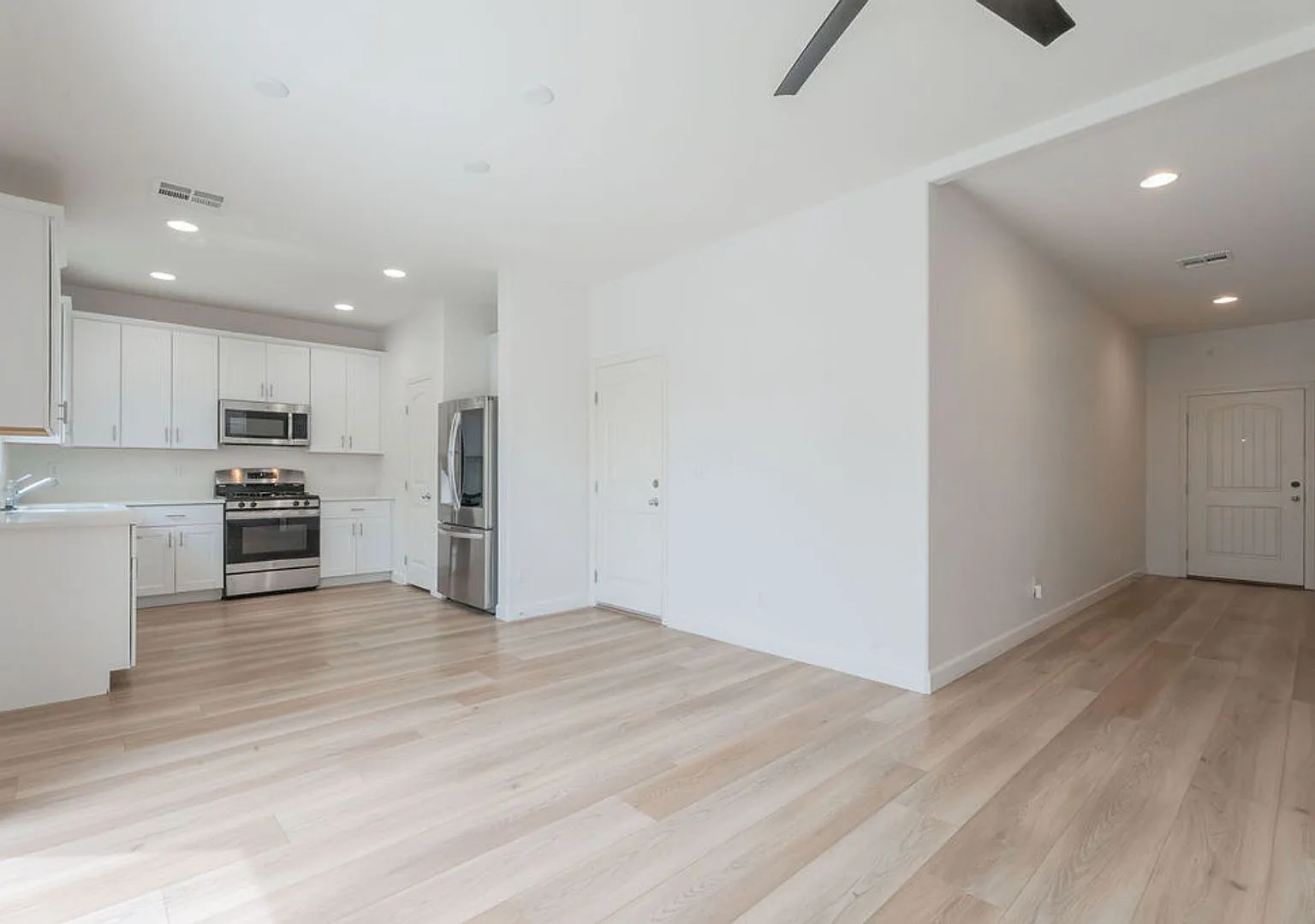 5474 Enchanted Rose Street, Las Vegas, NV 89148 — Photo 3