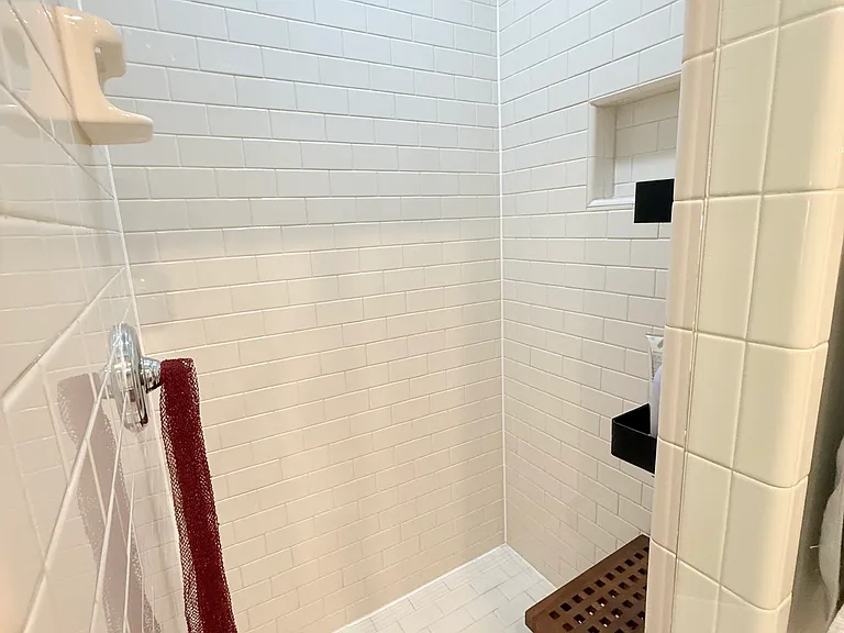 4230 Travis St #8 — Photo 34