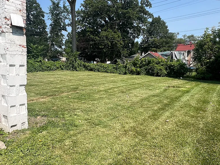 11381 Fisher Ave — Photo 11
