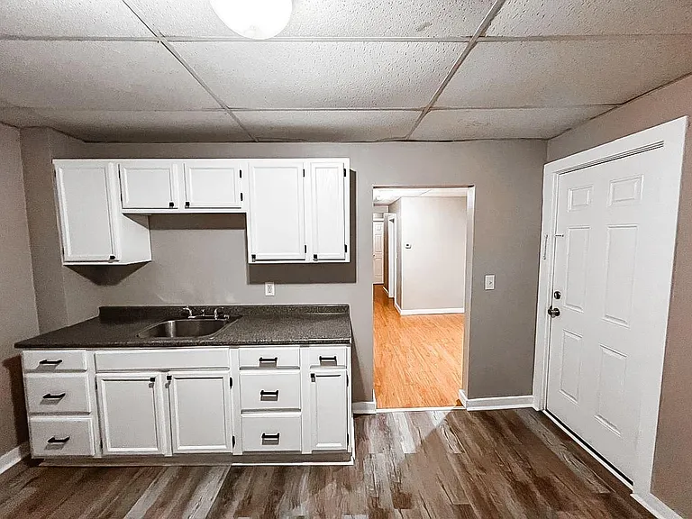 28 Chapel St #1 — Photo 13