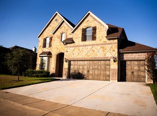 108 Lone Oak Dr, Crowley, TX 76036