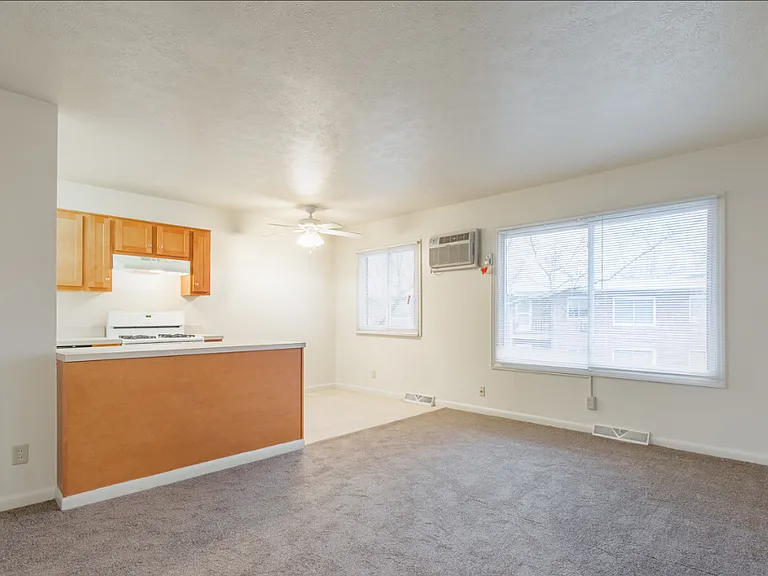 2607 Chamberlain Rd — Photo 7