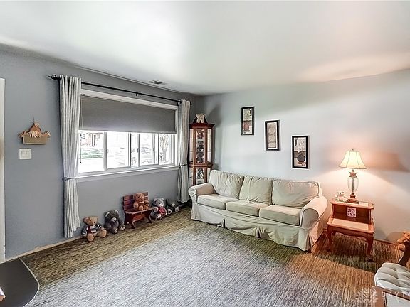 3rd image of 5756 Kendon St