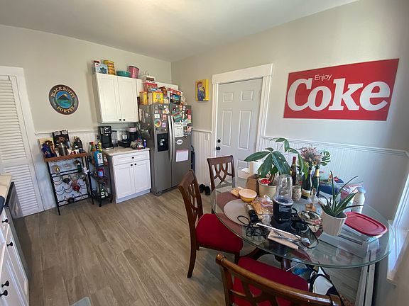 3rd image of 40 Temple St #3