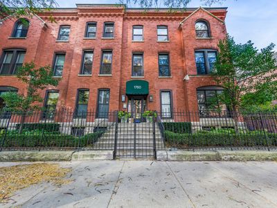 1760 N Wells St APT 2A, Chicago, IL, 60614