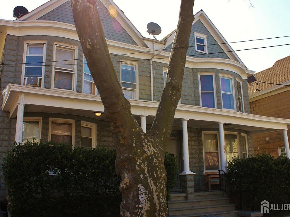 1st image of 131-133 Patterson St