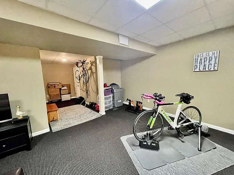 2 Hawthorne Pl — Photo 17