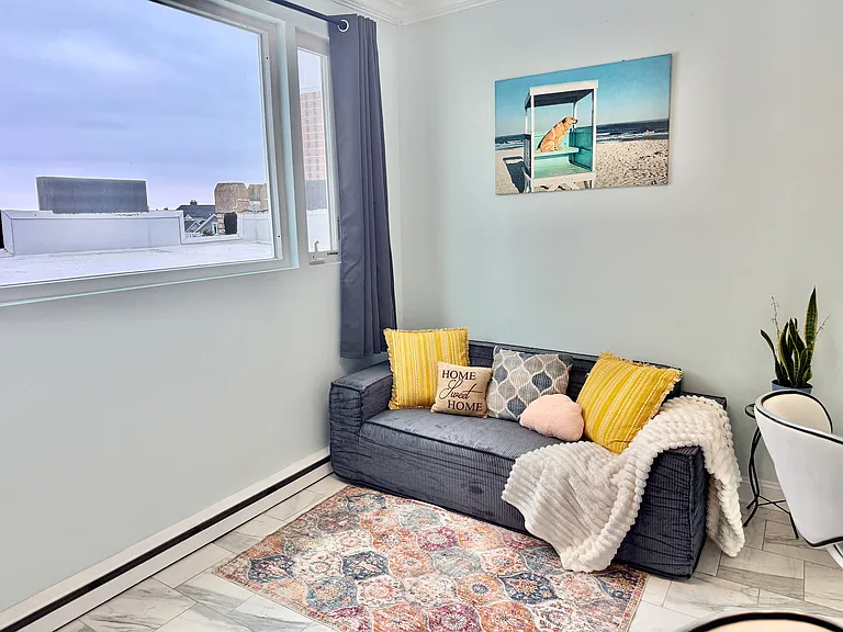 5003 Atlantic Ave #7 — Photo 7