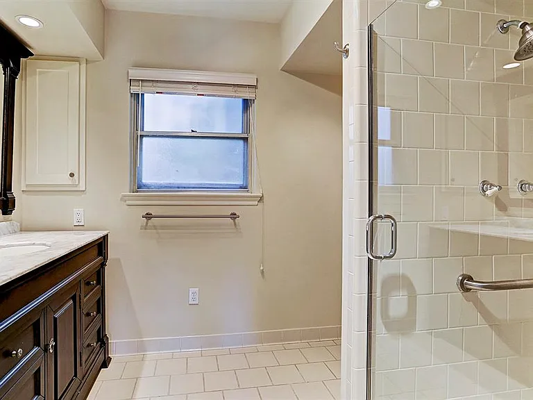 10626 Fairlane Dr — Photo 19