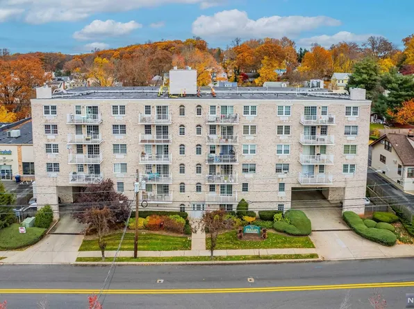 446 Passaic St APT 4D, Hackensack, NJ 07601