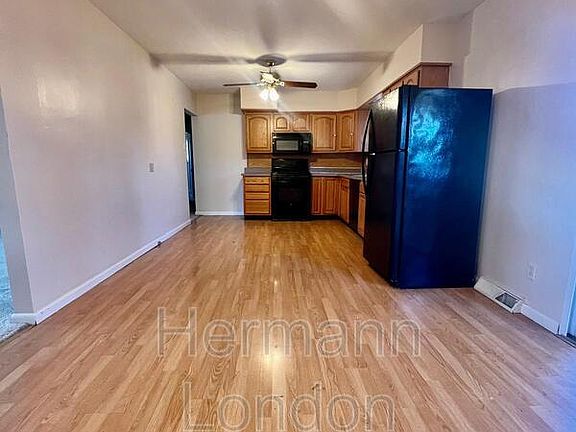 4th image of 370 Gerald Ave