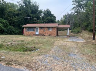 527 Robinwood Cir, Dalton, GA 30721