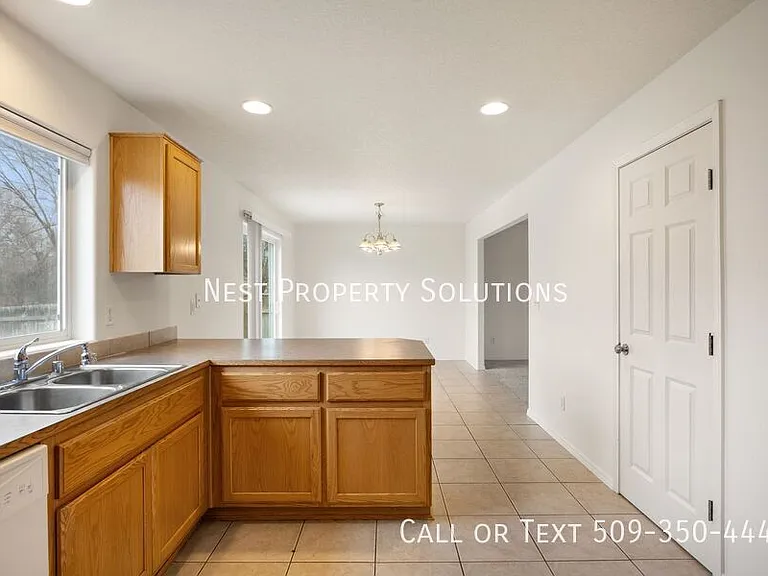 440 S Laguna Dr #A — Photo 10