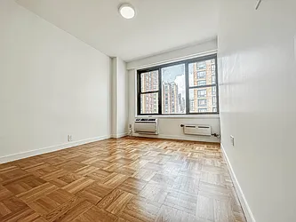 Rented by Manhattan Realty Group