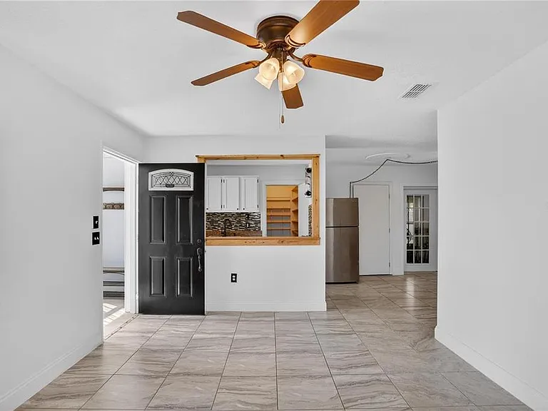 8071 Rhea Cir #B — Photo 7