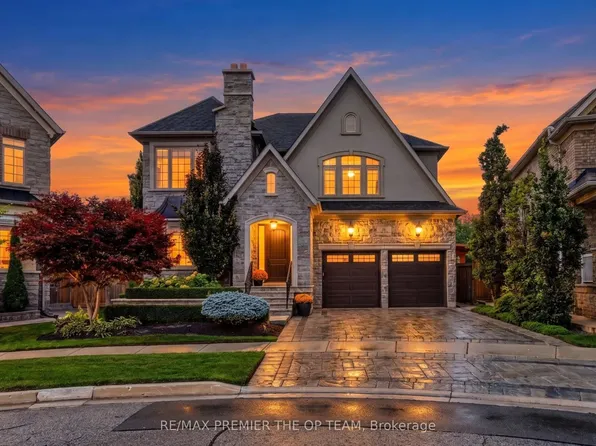 38 Gentle Fox Dr, Caledon, ON L7C 3S5