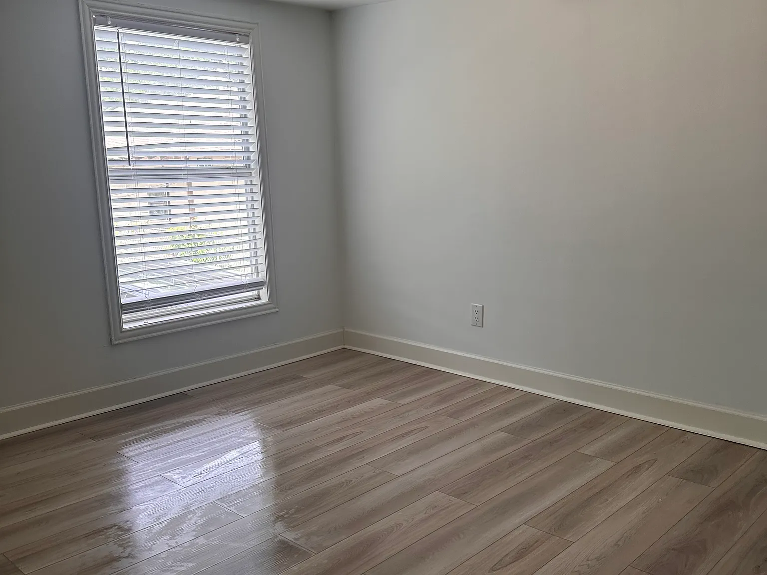 2 bed, 1276 sqft, $1,500 — Photo 3