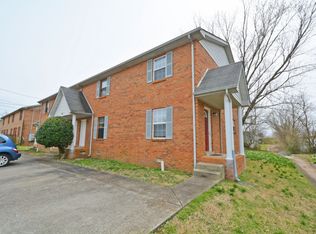 1620 Baltimore Dr, Clarksville, TN 37043