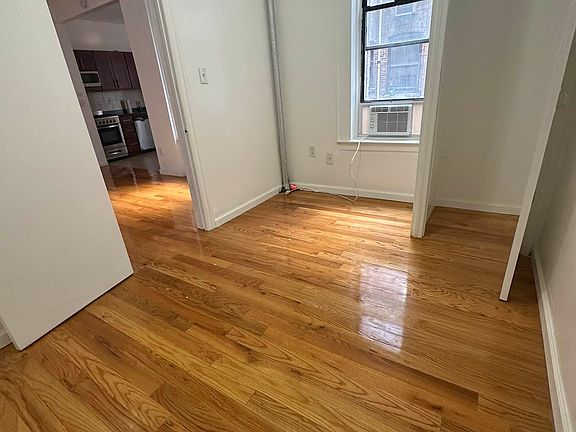 3rd image of 364 S 1st St APT 17