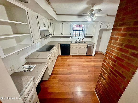 2nd image of 2907 Highway 8